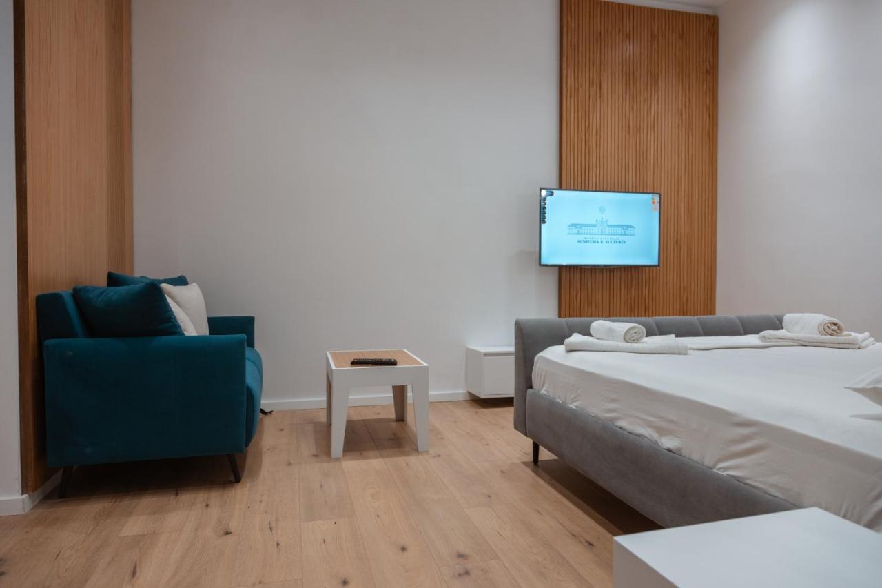 Britney'S Apartments Tiranë Ngoại thất bức ảnh