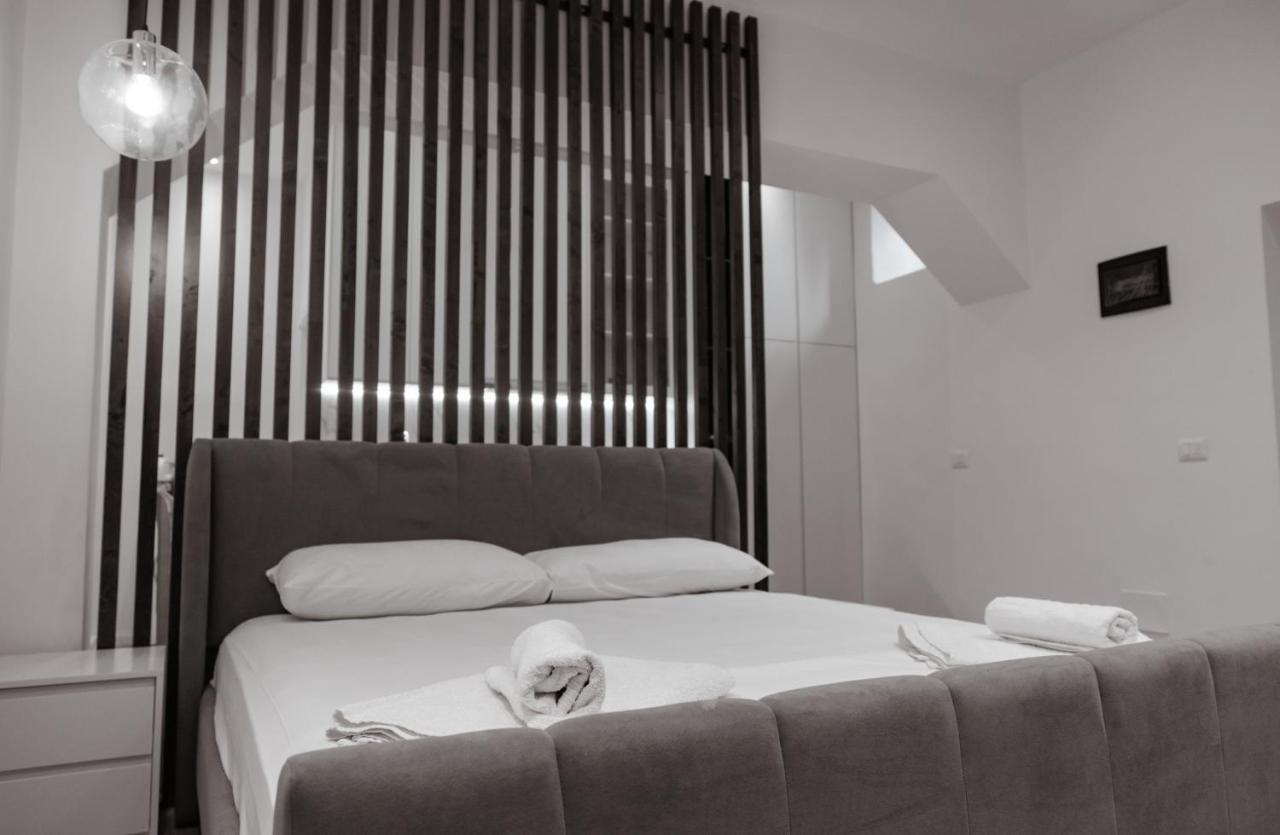 Britney'S Apartments Tiranë Ngoại thất bức ảnh