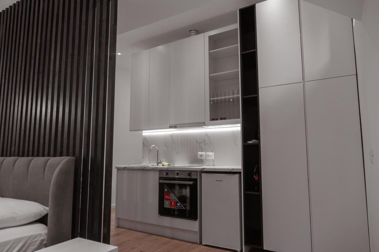 Britney'S Apartments Tiranë Ngoại thất bức ảnh